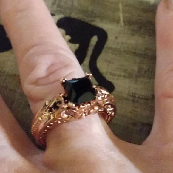 Double fair 18k rose gold ring - Picture 5 of 10